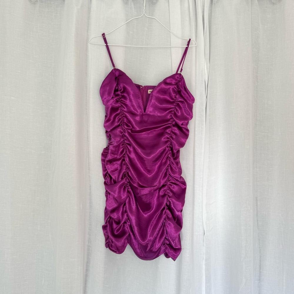 For Love & Lemons Magenta Mini ✿ Ruched Metallic - Picture 3 of 7